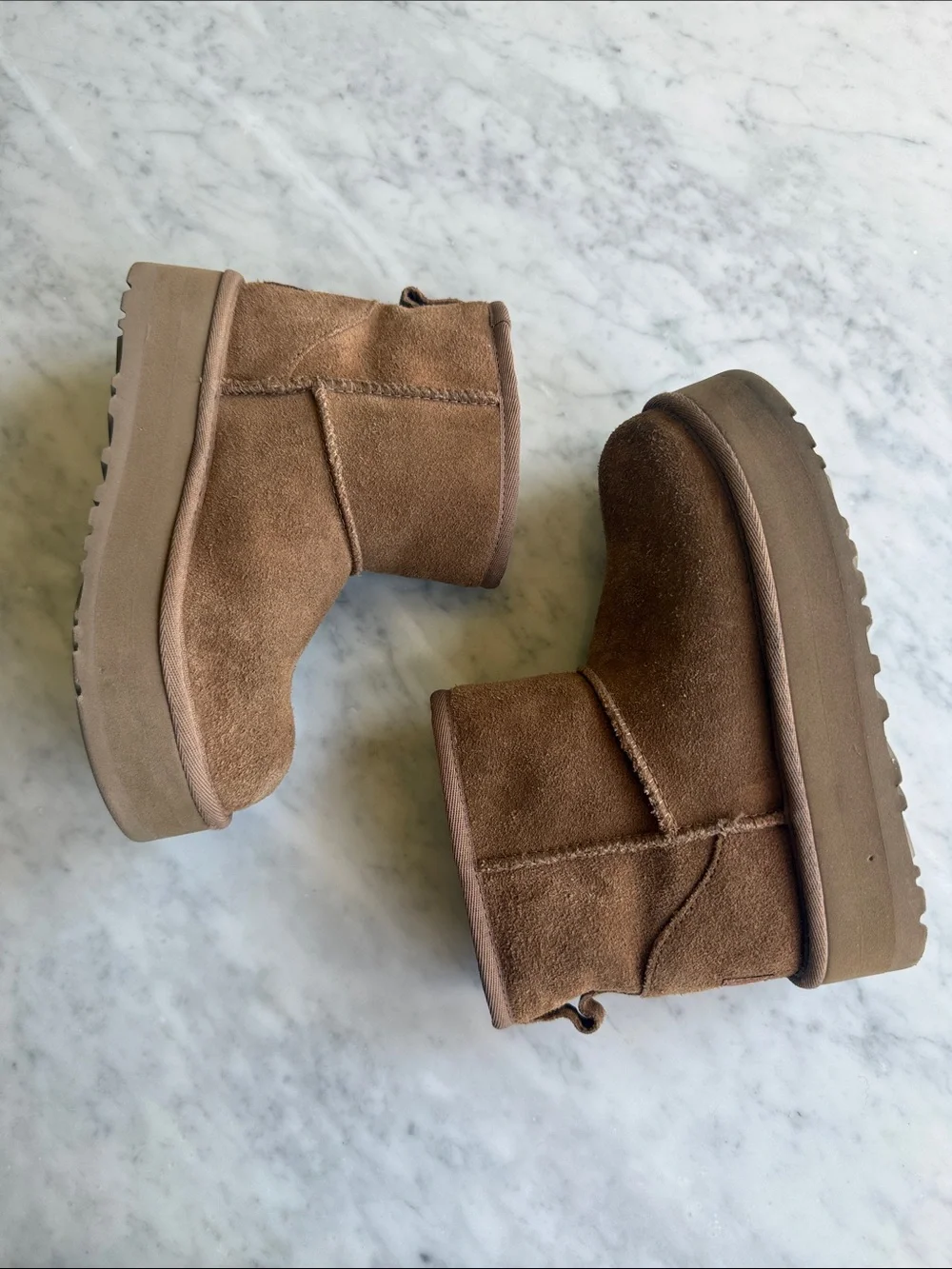 Ugg Classic Mini Platform Boots in Chestnut